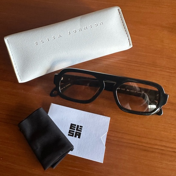 Elisa Johnson Jane mini Black Sunglasses - Picture 3 of 8